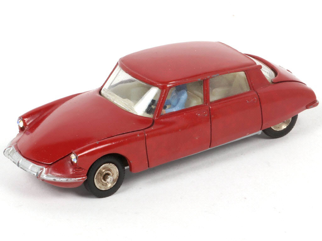Lot 386 - DINKY TOYS (FRANCE) (1)
