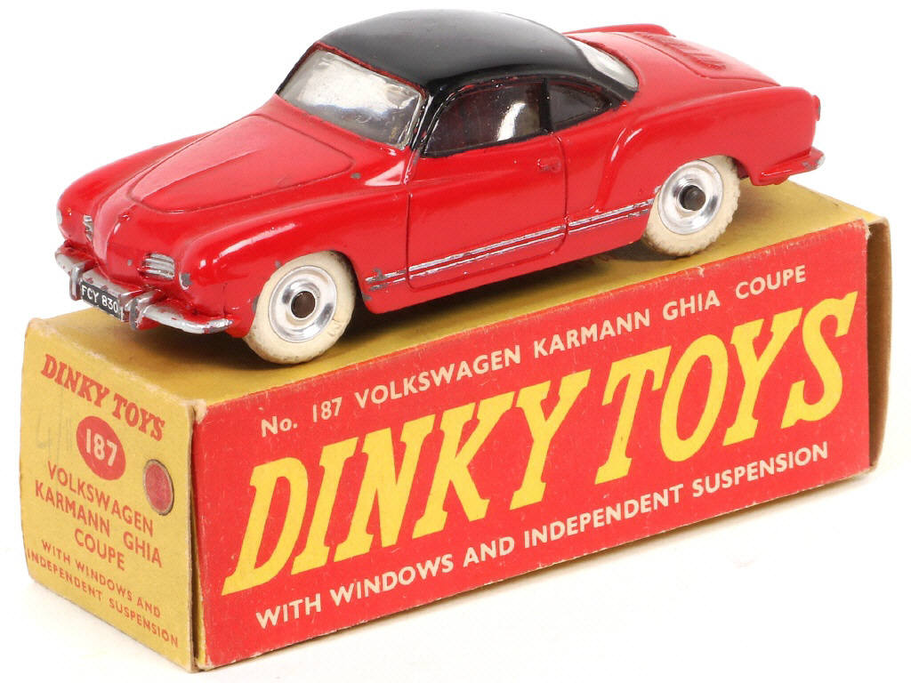 Lot 294 - DINKY TOYS (GB) (1)