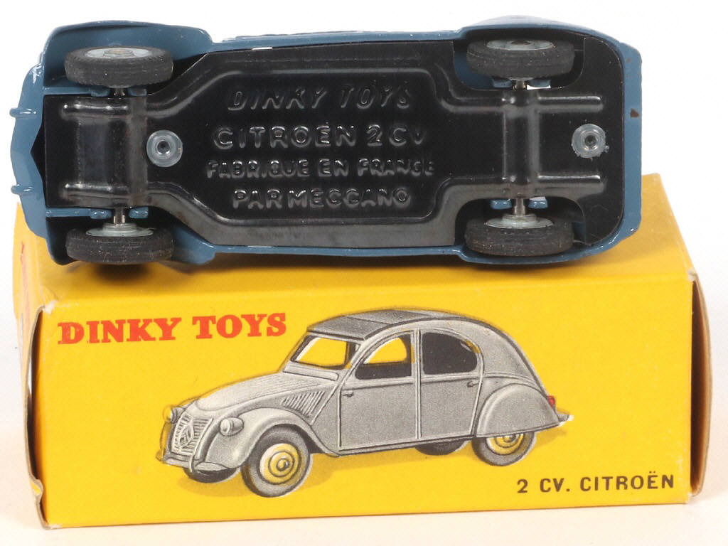 Lot 412 - DINKY TOYS (FRANCE) (1)