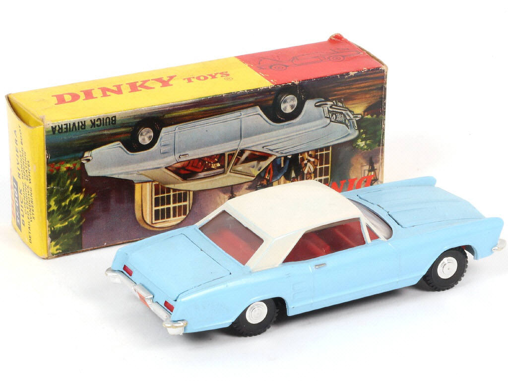 Lot 302 - DINKY TOYS (GB) (1)