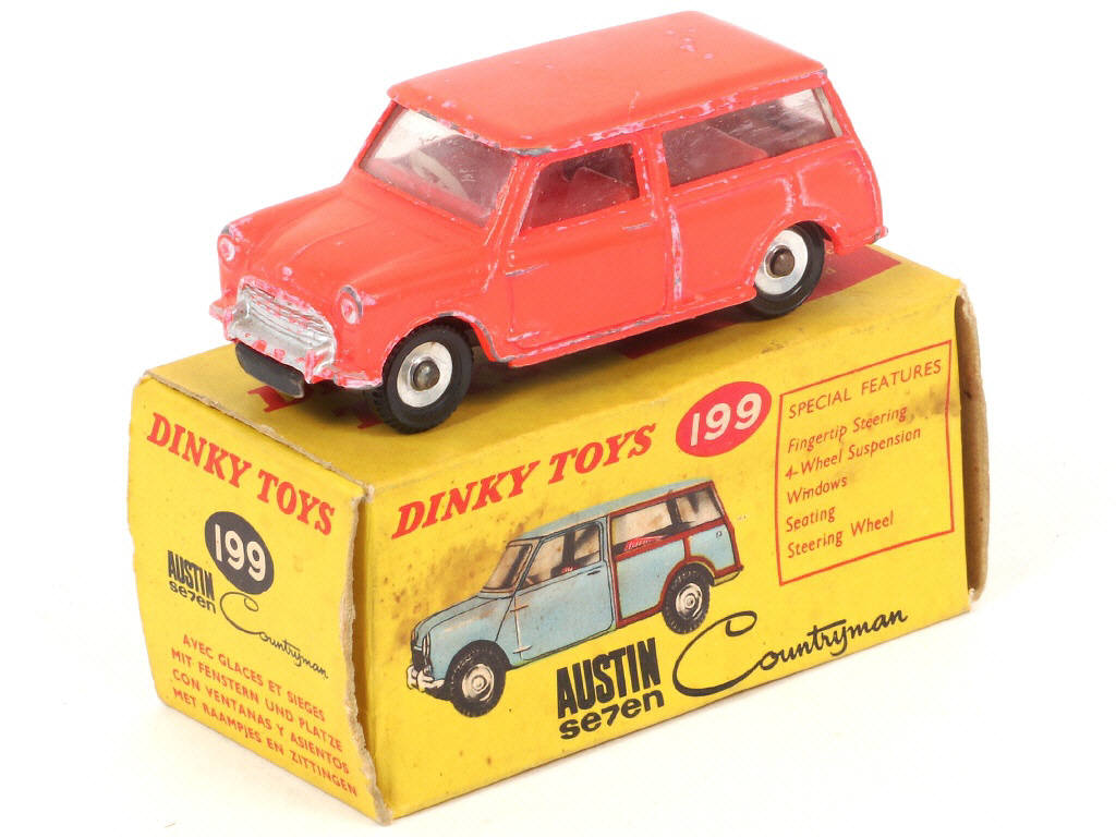 Lot 295 - DINKY TOYS (GB) (1)