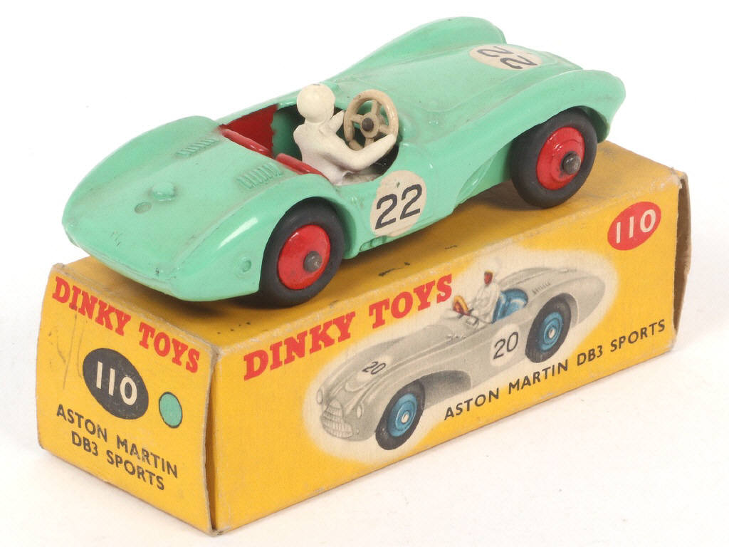 Lot 272 - DINKY TOYS (GB) (1)