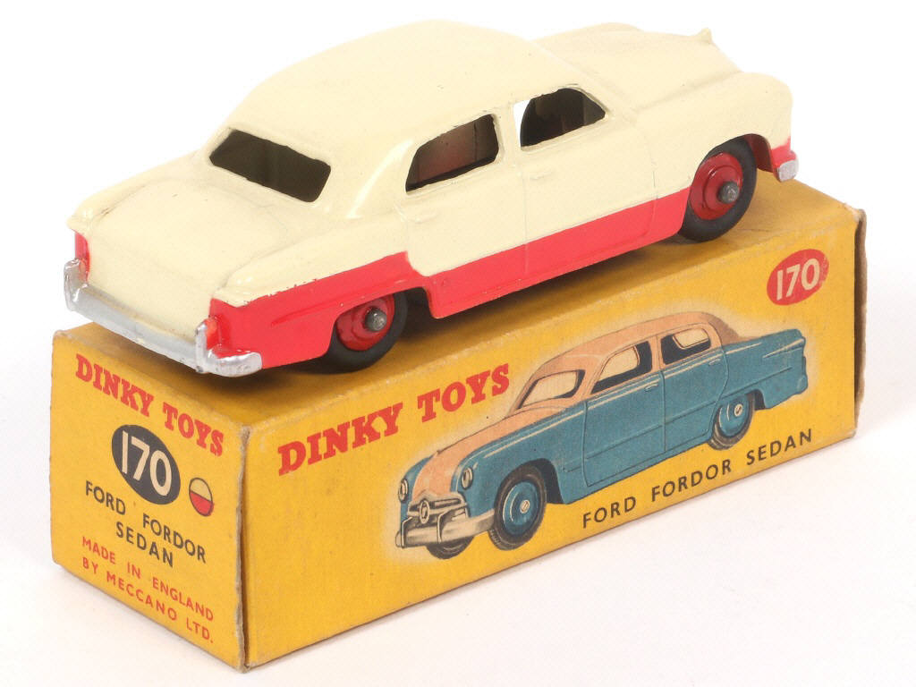 Lot 282 - DINKY TOYS (GB) (1)
