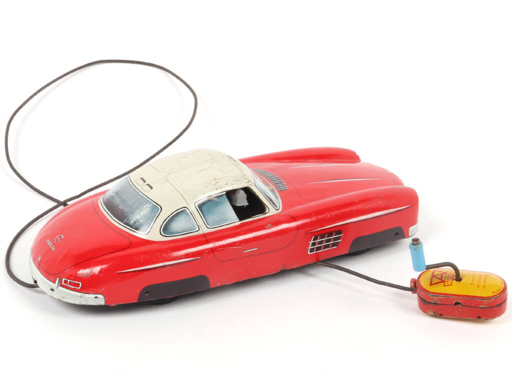 Lot 124 - ARNOLD (FRANCE) (1)