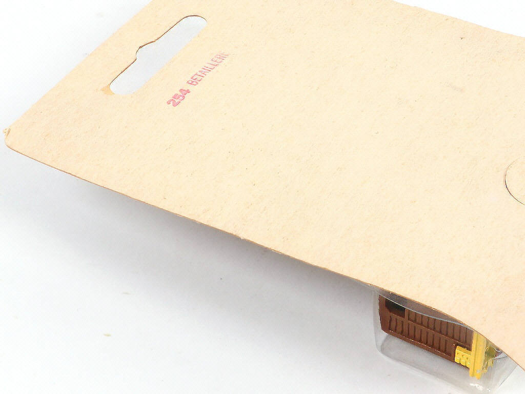 Lot 247 - MAJORETTE (FRANCE) (1)