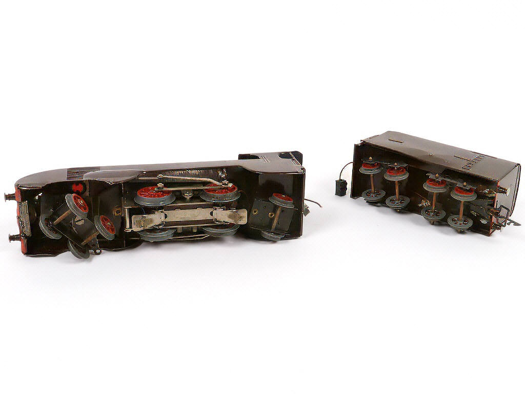 Lot 37 - HORNBY 'O' (FRANCE) (1)