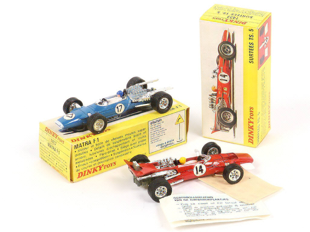 Lot 334 - DINKY TOYS (FRANCE) (2)