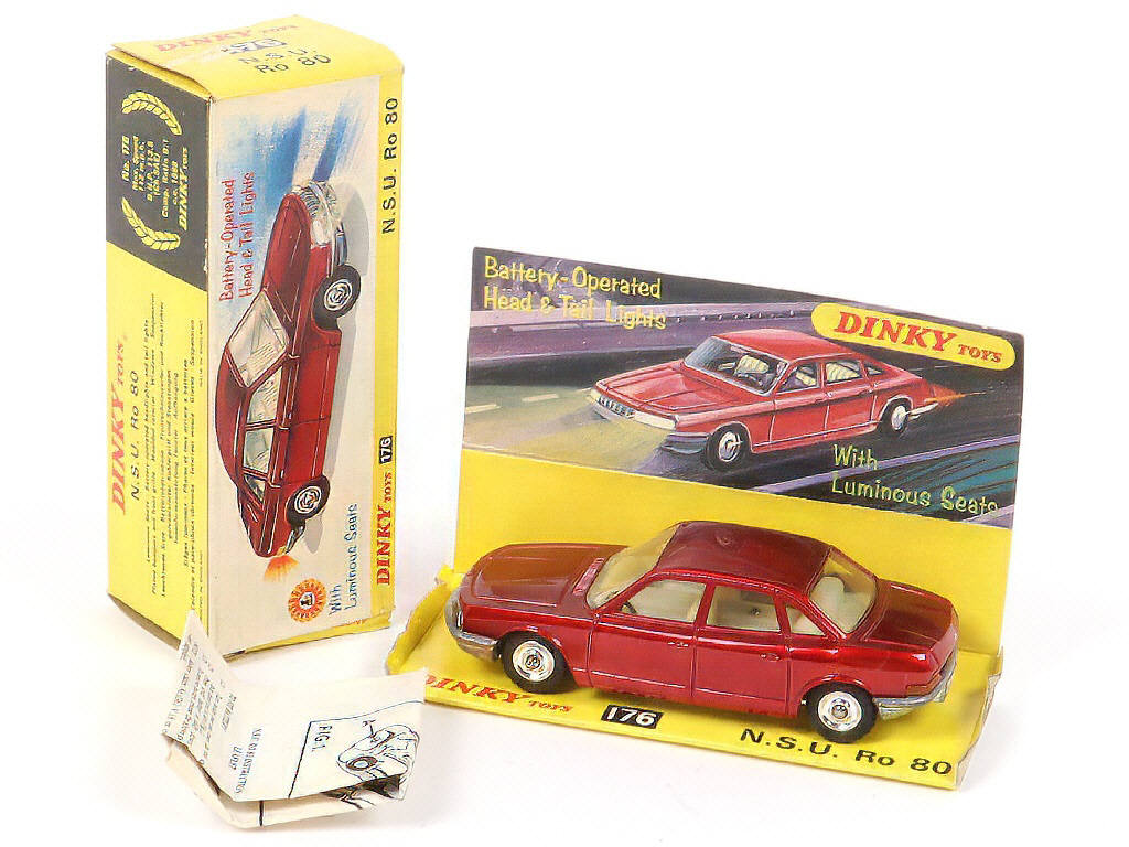 Lot 318 - DINKY TOYS (GB) (1)