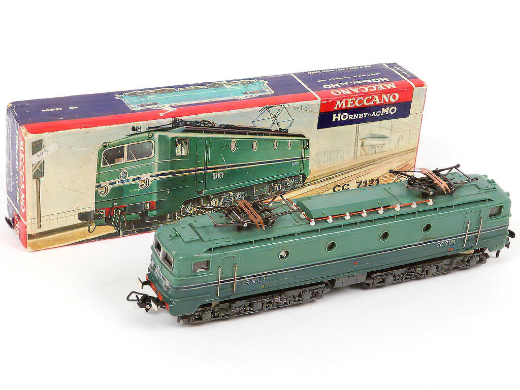 Lot 28 - HORNBY 'HO' (1)