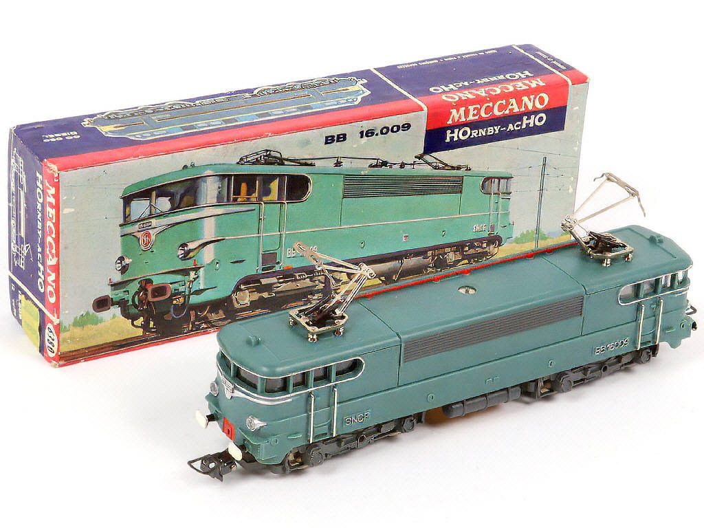 Lot 26 - HORNBY 'HO' (1)