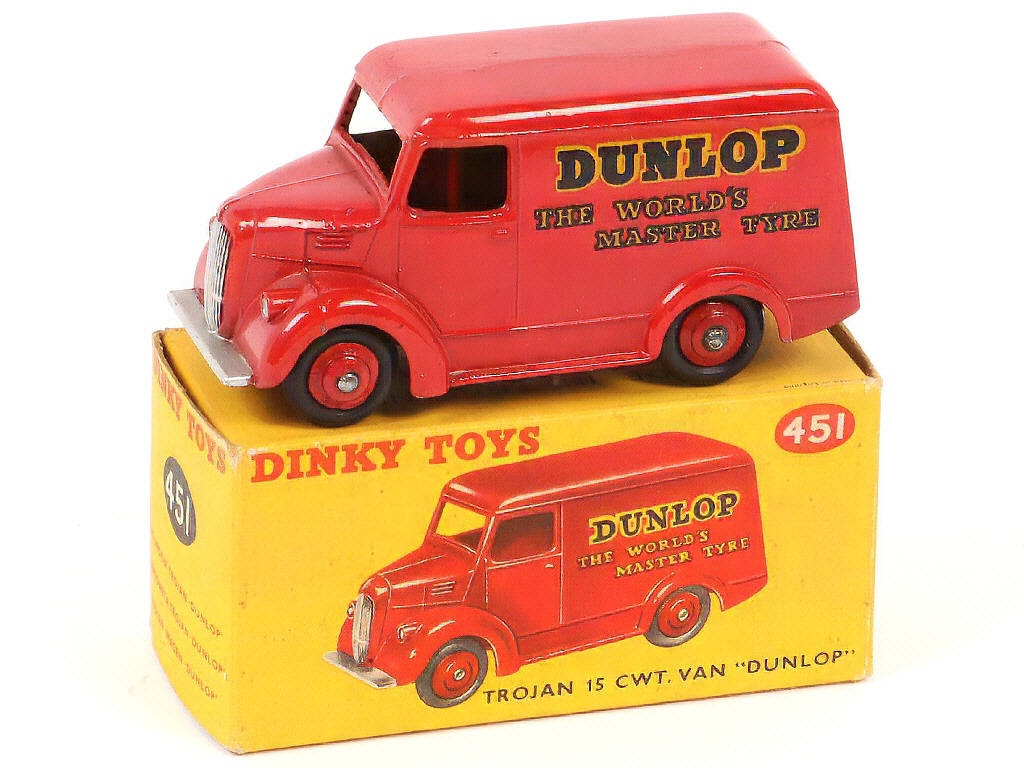 Lot 306 - DINKY TOYS (GB) (1)