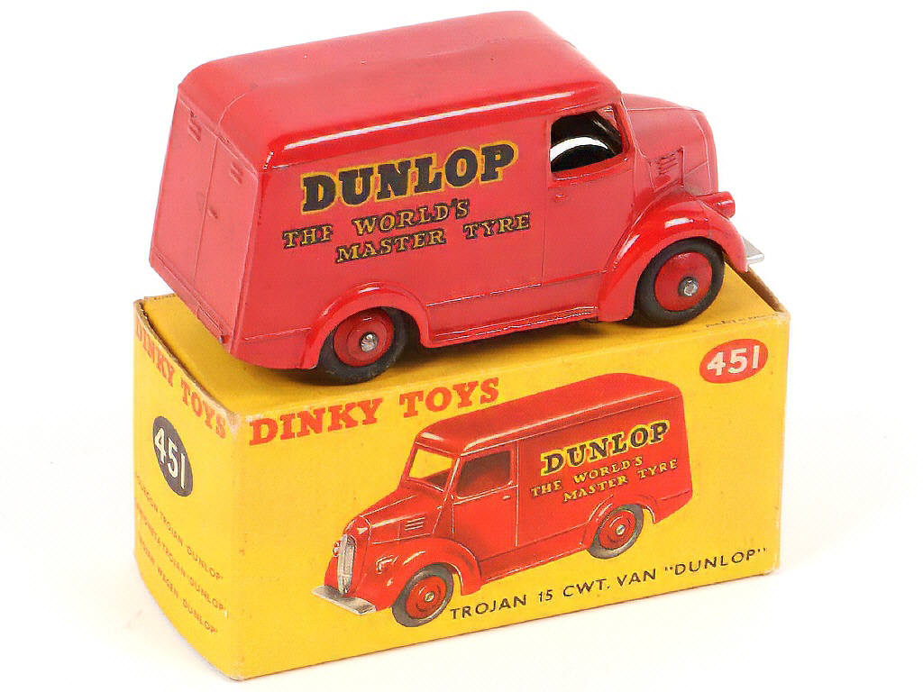 Lot 306 - DINKY TOYS (GB) (1)