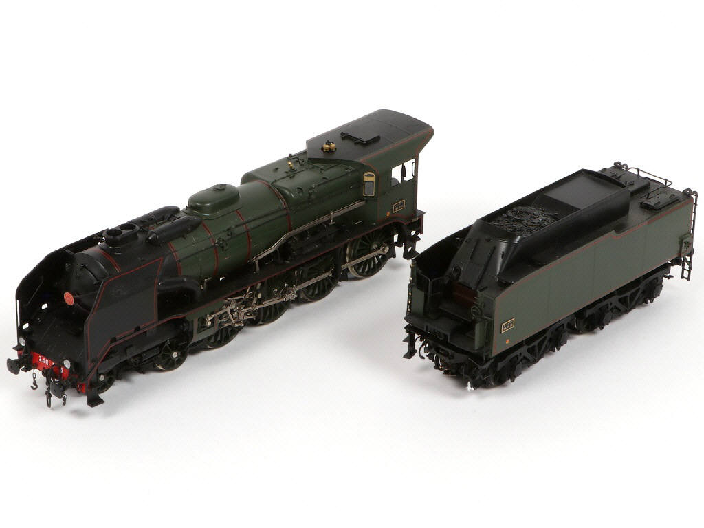 Lot 23 - LEMACO (SUISSE) (1)