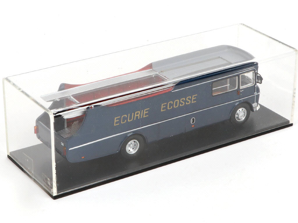 Lot 127 - SPARK (MACAU) (1)