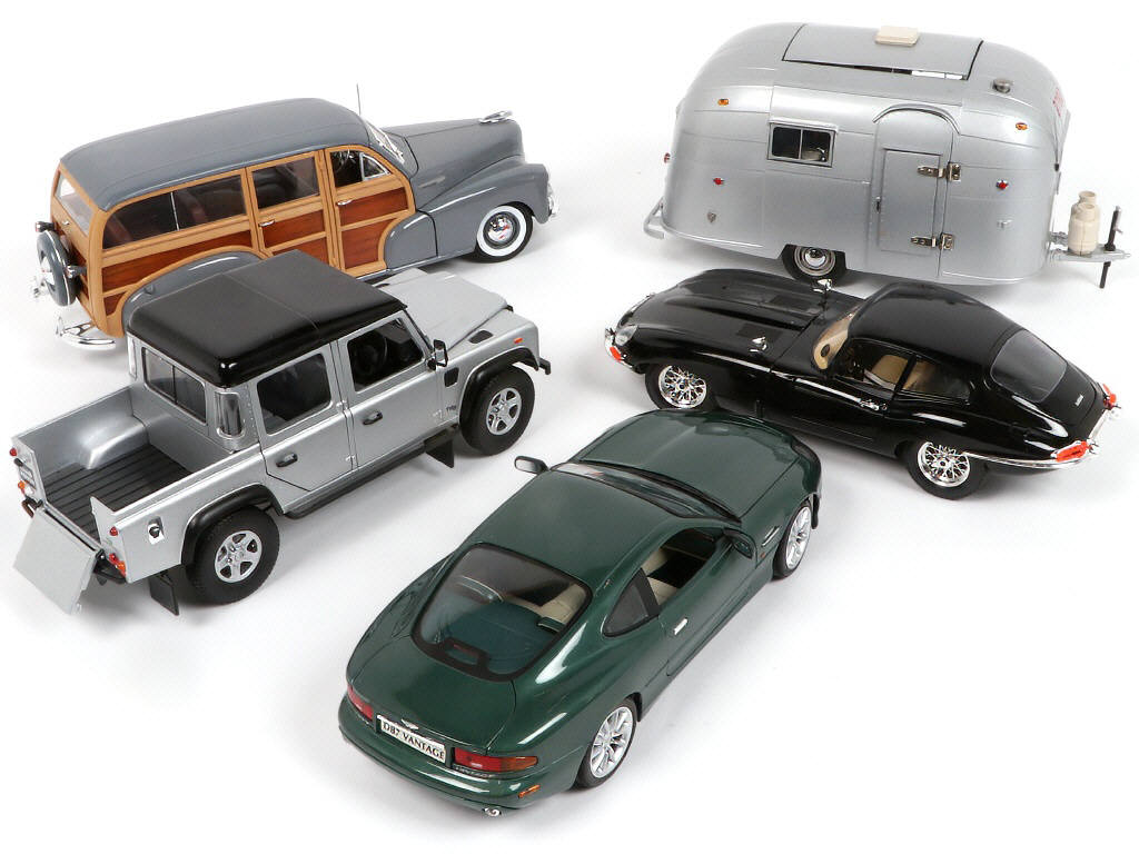 Lot 111 - DIVERS (5)