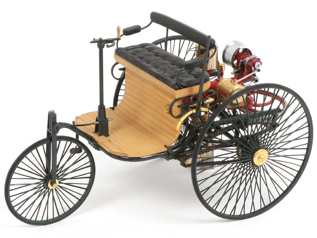 Lot 83 - FRANKLIN MINT (USA) (1)