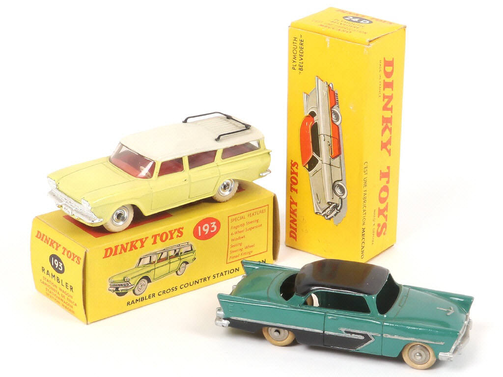 Lot 337 - DINKY TOYS (FRANCE) (2)