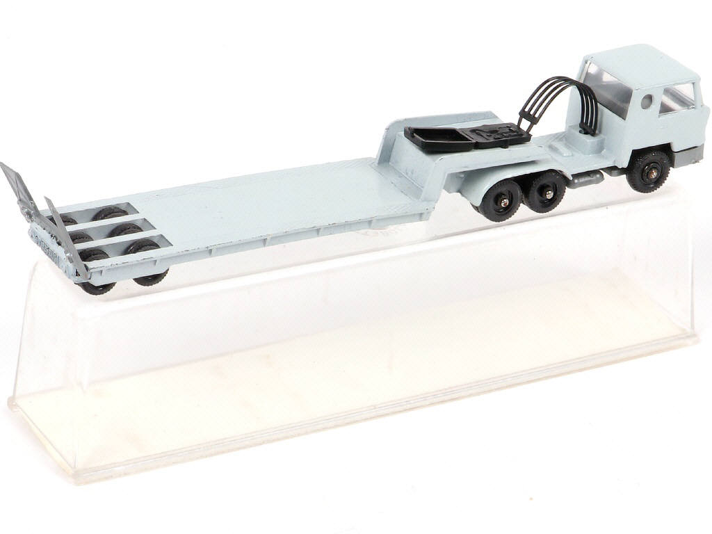 Lot 250 - MAJORETTE (FRANCE) (1)