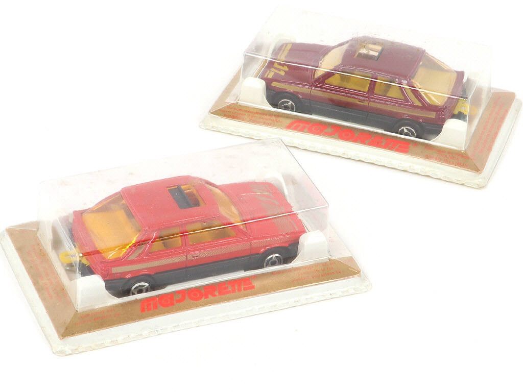 Lot 260 - MAJORETTE (FRANCE) (2)