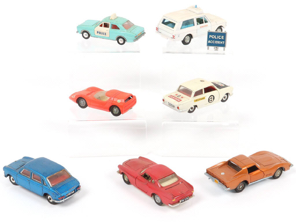 Lot 305 - DINKY TOYS (GB) (7)