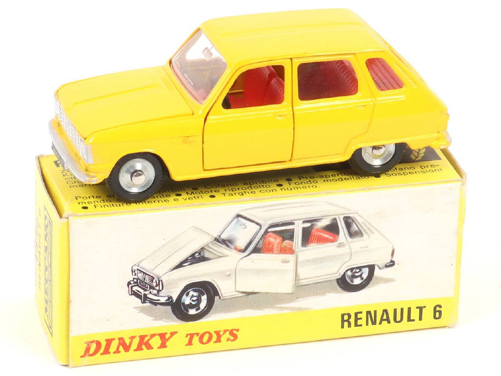 Lot 325 - DINKY TOYS (FRANCE) (1)