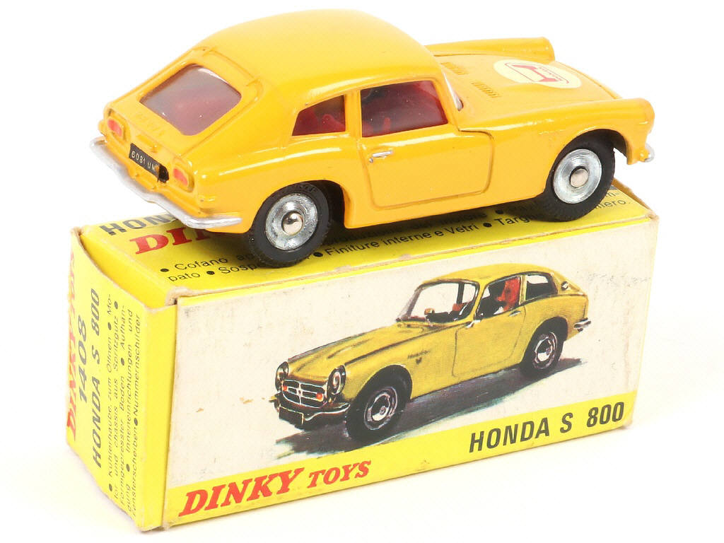 Lot 322 - DINKY TOYS (FRANCE) (1)