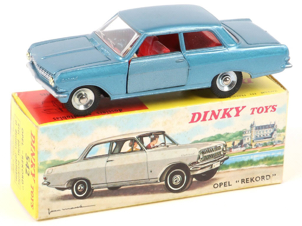 Lot 317 - DINKY TOYS (FRANCE) (1)