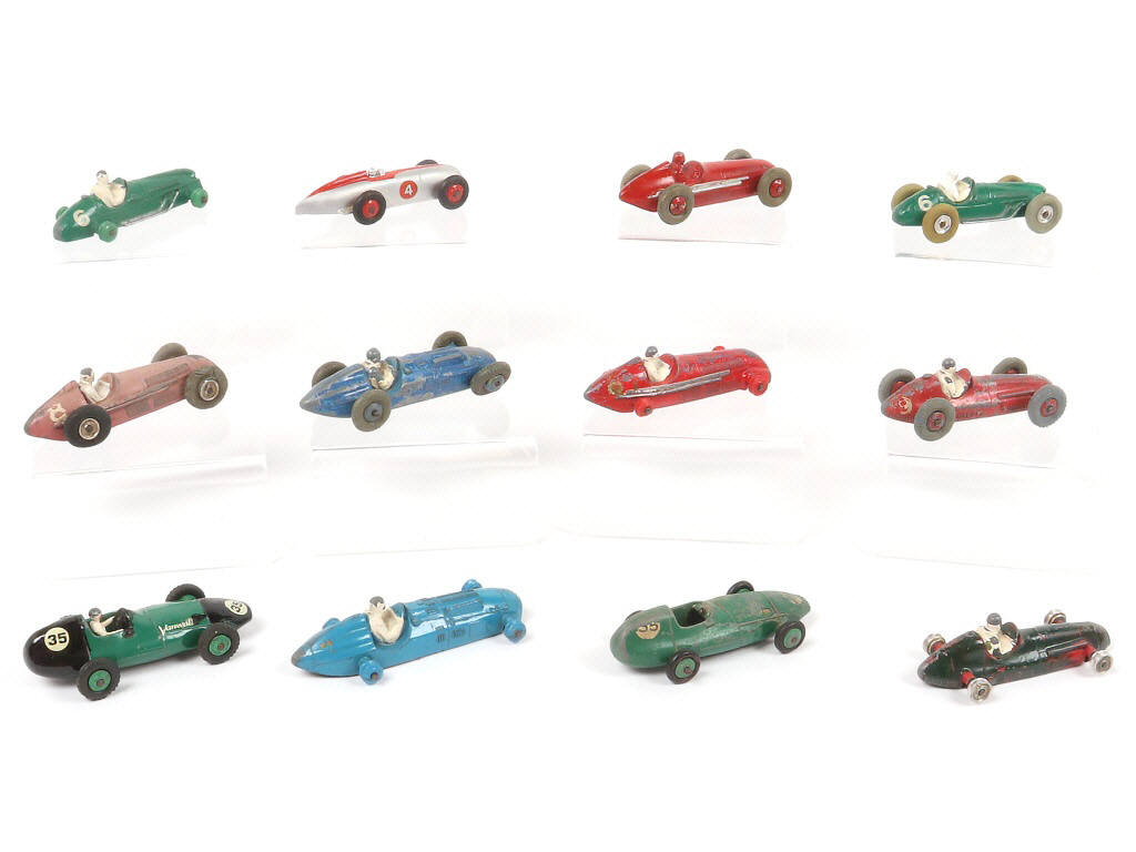 Lot 309 - DINKY TOYS (GB) (12)