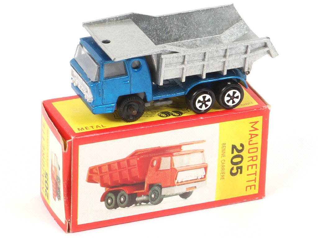 Lot 237 - MAJORETTE (FRANCE) (1)