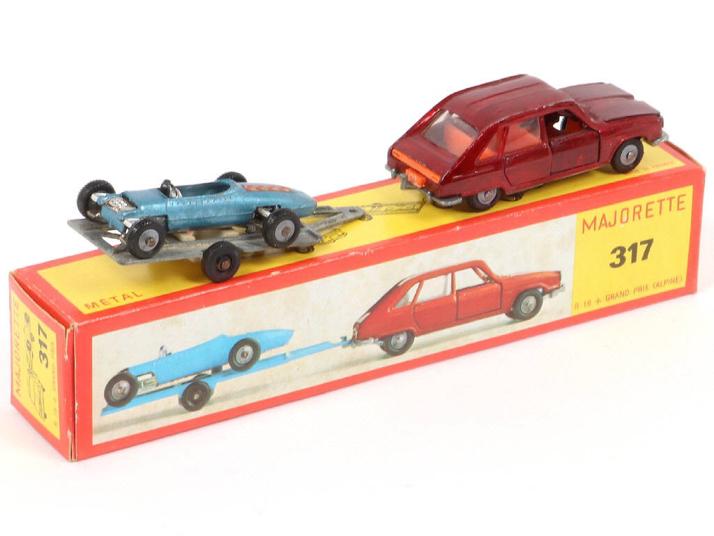 Lot 240 - MAJORETTE (FRANCE) (1)