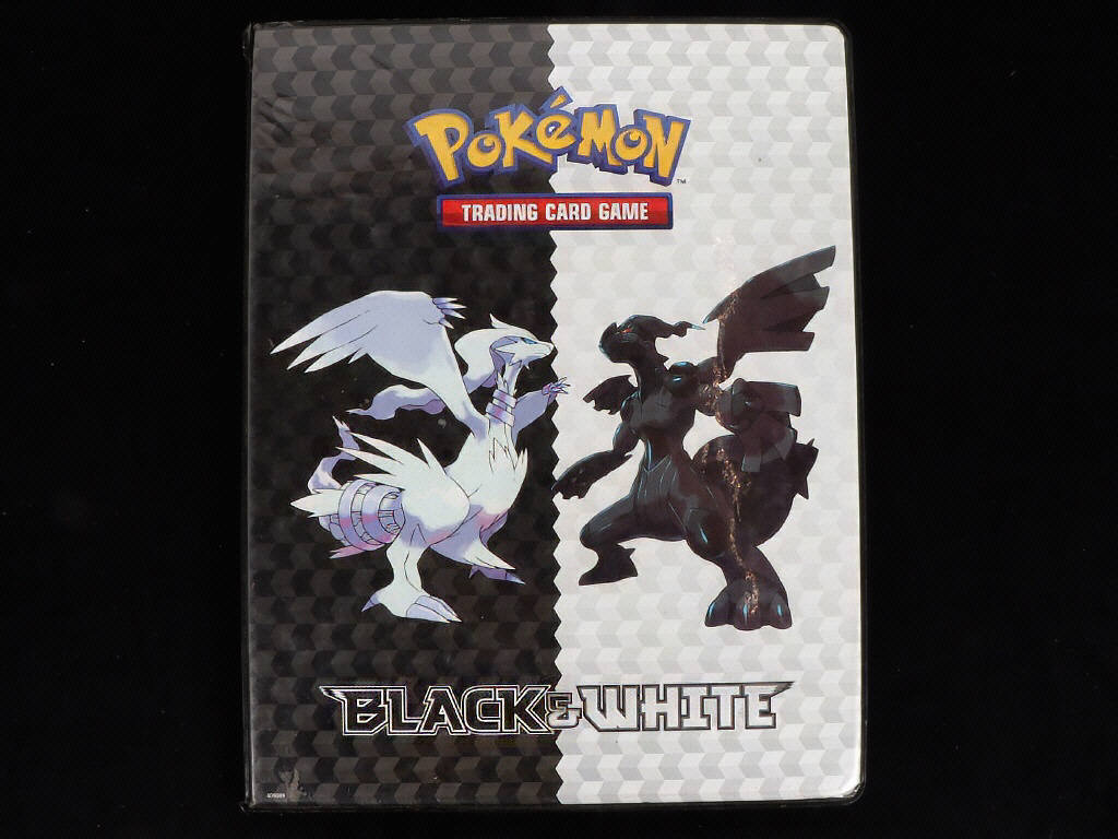 Lot 43 - POKEMON COMPANY (FRANCE) (4)