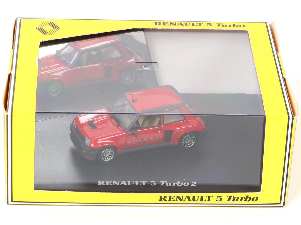 Lot 90 - UNIVERSAL (HONG KONG) (4)