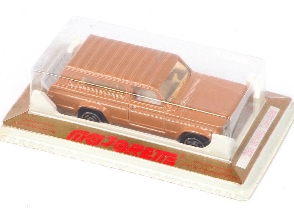 Lot 283 - MAJORETTE (FRANCE) (4)