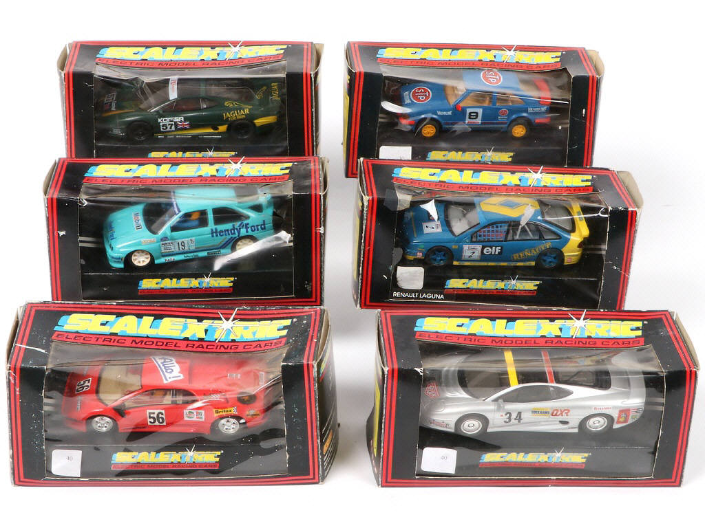 Lot 162 - SCALEXTRIC (GB) (6)