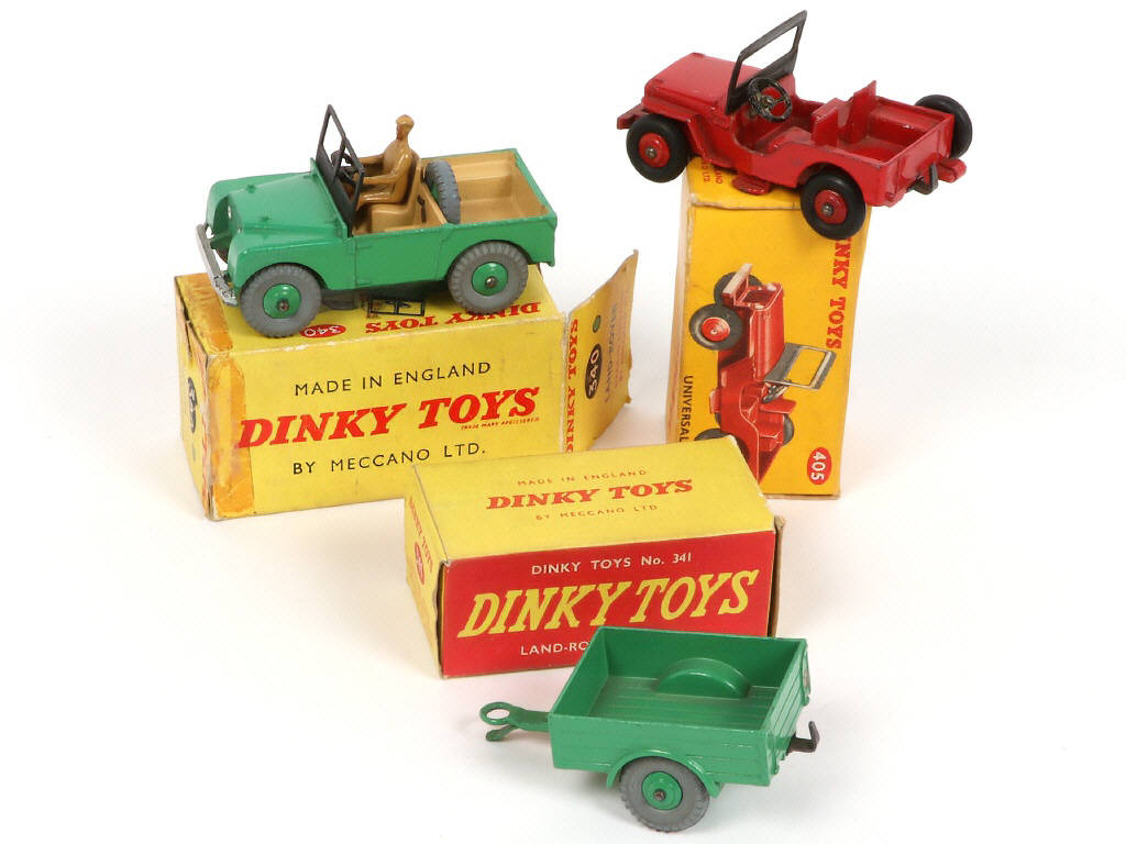 Lot 340 - DINKY TOYS (GB) (3)