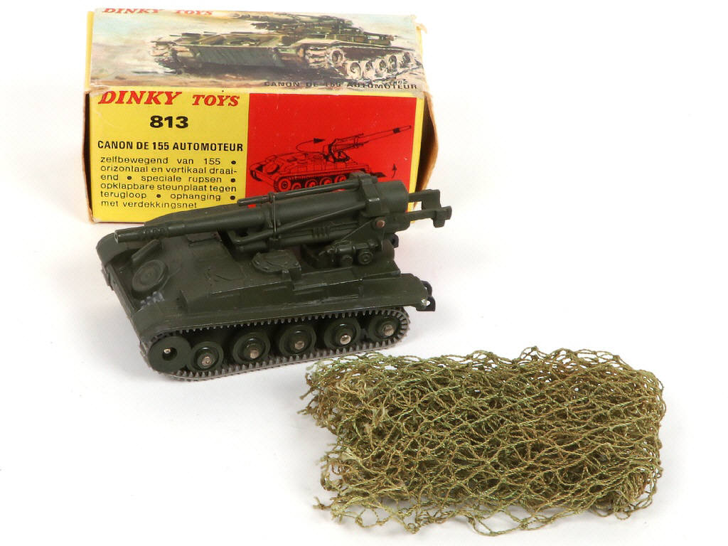 Lot 362 - DINKY TOYS (FRANCE) (3)