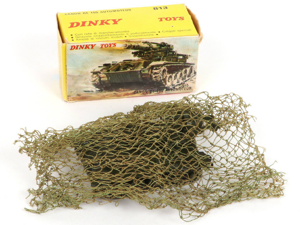 Lot 362 - DINKY TOYS (FRANCE) (3)