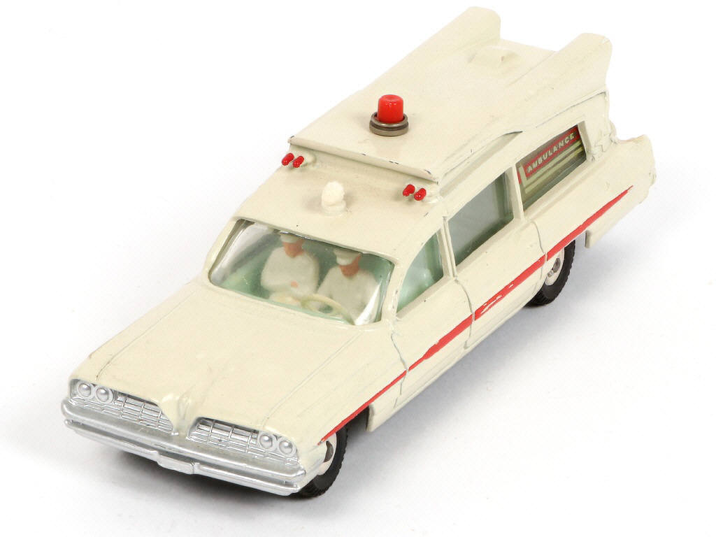 Lot 305 - DINKY TOYS (GB) (1)