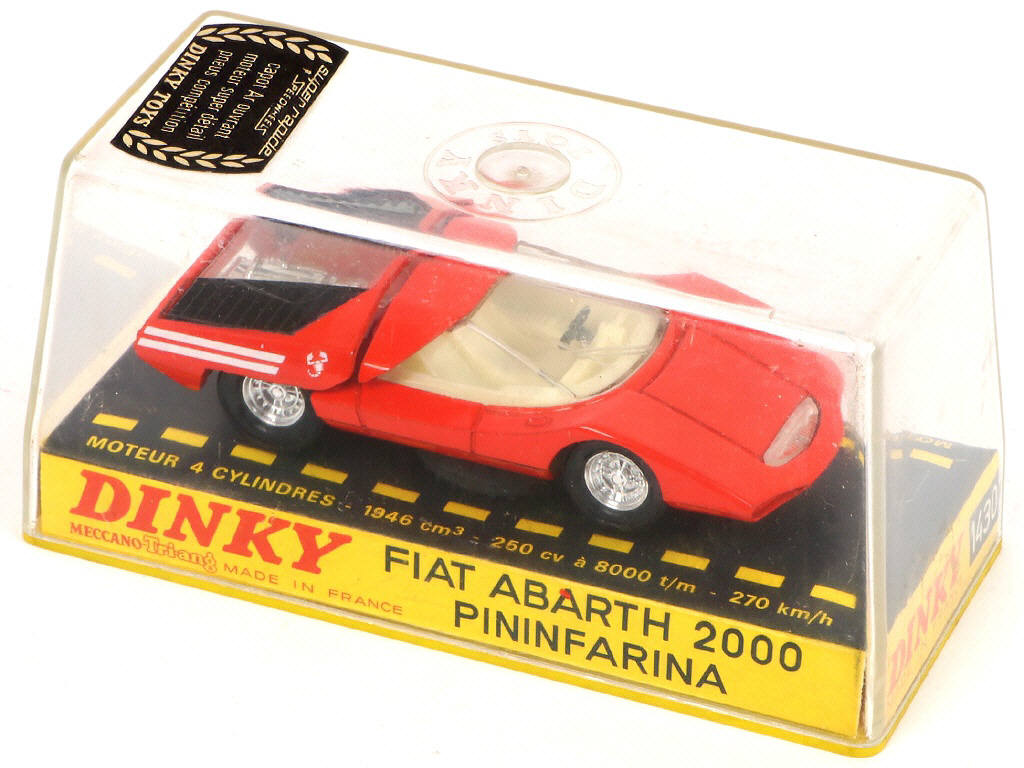 Lot 326 - DINKY TOYS (GB) (2)