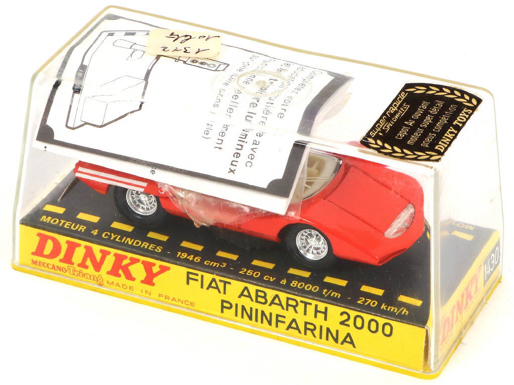 Lot 330 - DINKY TOYS (2)