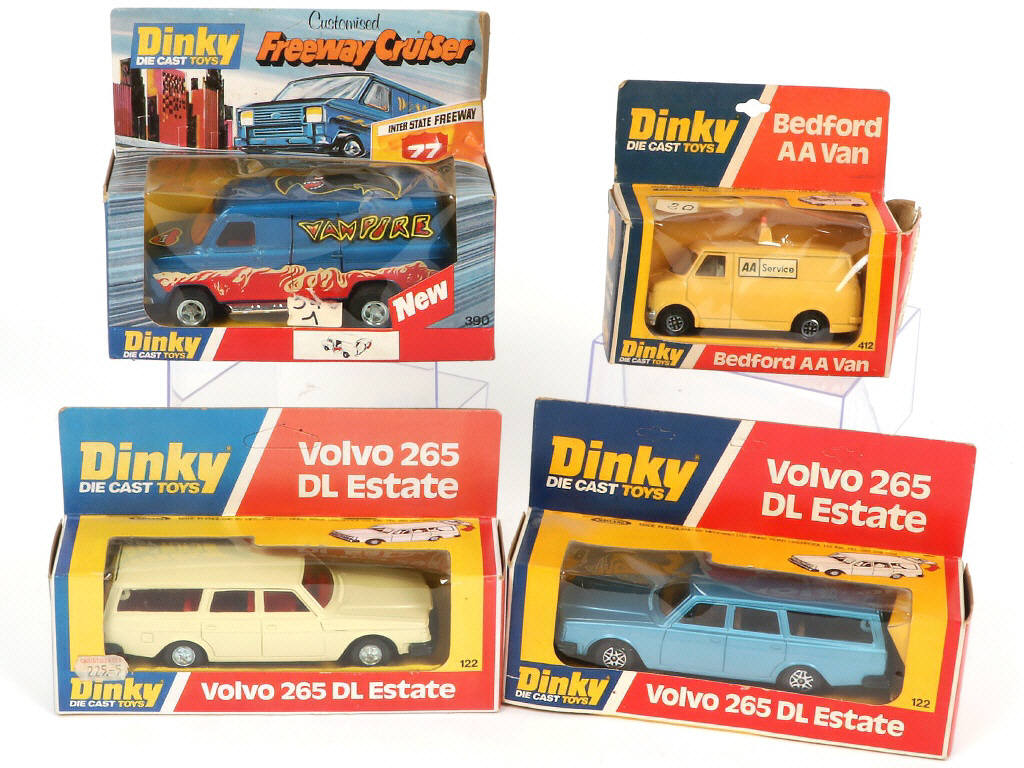 Lot 346 - DINKY TOYS (GB) (4)