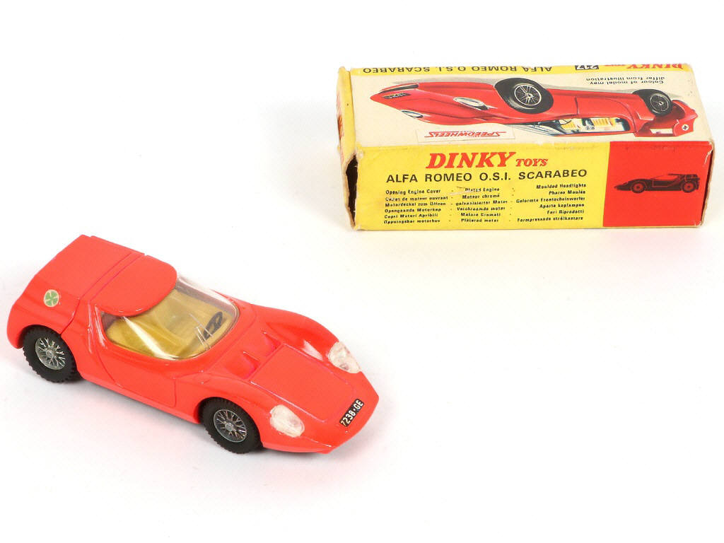 Lot 343 - DINKY TOYS (GB) (3)