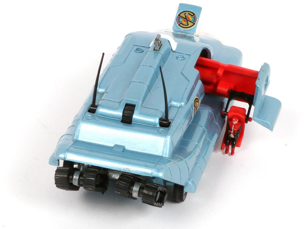 Lot 318 - DINKY TOYS (GB) (2)