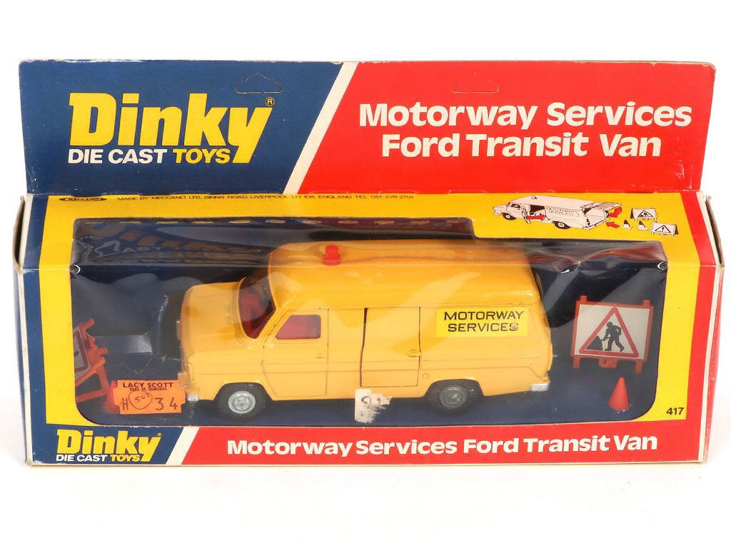 Lot 333 - DINKY TOYS (GB) (2)