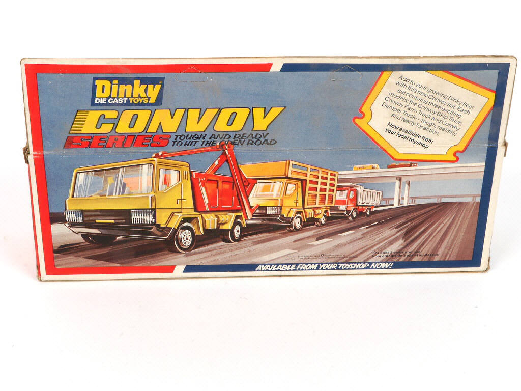 Lot 333 - DINKY TOYS (GB) (2)