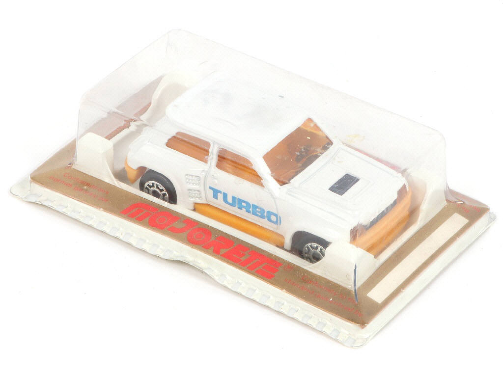 Lot 263 - MAJORETTE (FRANCE) (1)