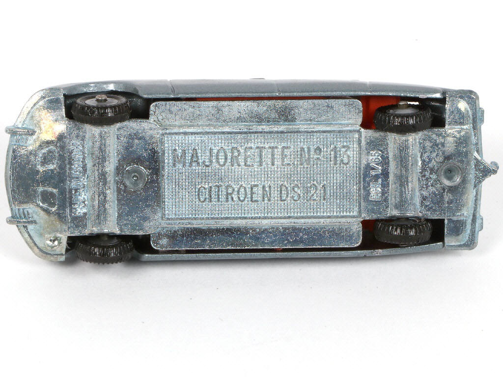 Lot 239 - MAJORETTE (FRANCE) (1)