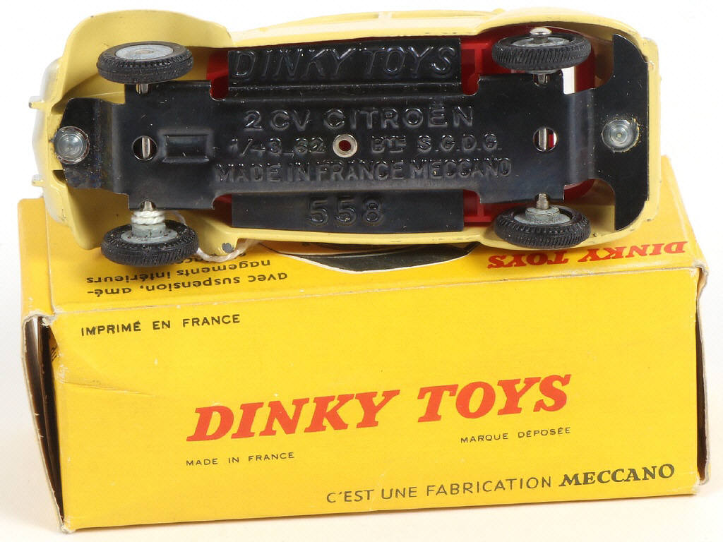 Lot 221 - DINKY TOYS (FRANCE) (1)