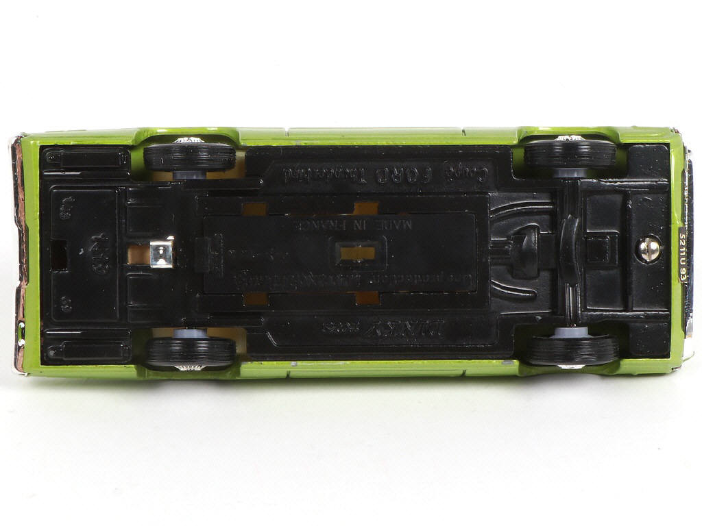 Lot 231 - DINKY TOYS (FRANCE) (1)