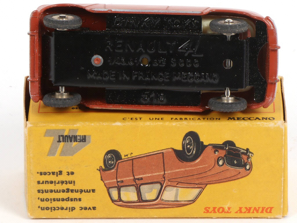 Lot 218 - DINKY TOYS (FRANCE) (1)